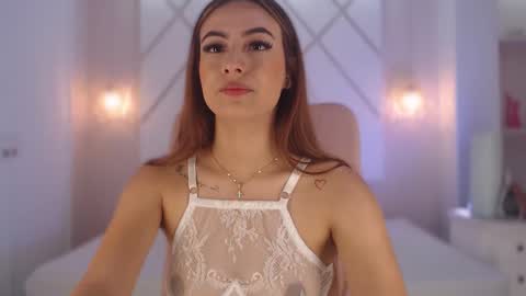 Snapshot of isabella__shine chatting on September 23, 4:38 pm Isa online show from September 23, 4:38 pm