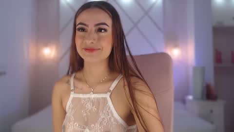 Snapshot of isabella__shine chatting on October 1, 3:50 pm Isa online show from October 1, 3:50 pm