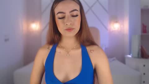 Snapshot of isabella__shine chatting on October 7, 3:49 pm Isa online show from October 7, 3:49 pm