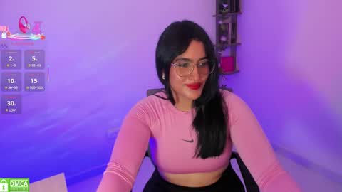 Snapshot of isabella_aristi03 chatting on October 21, 2:32 pm isabella_aristi03 online show from October 21, 2:32 pm