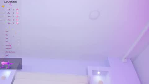 Snapshot of isabella_daniell chatting on September 30, 4:07 am Isa online show from September 30, 4:07 am