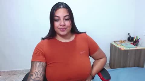 Snapshot of isabella_hots chatting on February 27, 8:53 pm estefania online show from February 27, 8:53 pm
