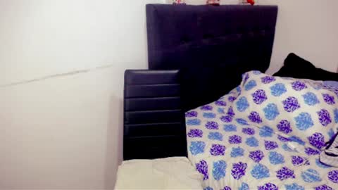 sandra   isabella hotxxx online show from December 5, 6:22 pm