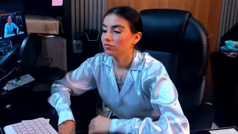 ISABELLA online show from June 3, 8:14 pm