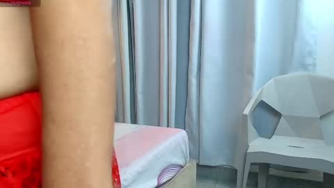 isabella_luxet online show from July 28, 12:34 pm