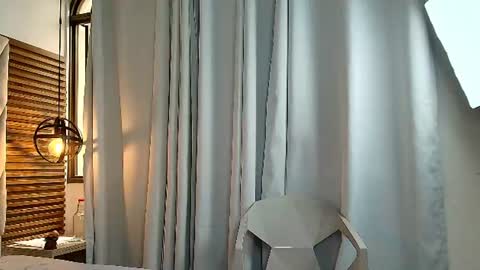 isabella_luxet online show from July 24, 3:10 pm