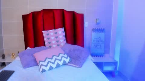 isabella montez online show from January 17, 12:21 pm