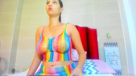 isabella montez online show from January 28, 12:00 pm