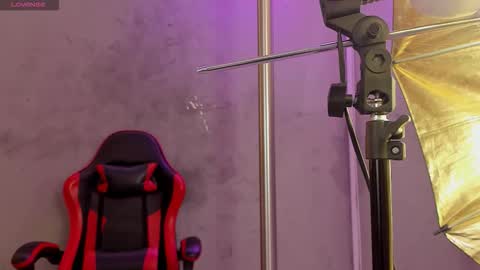 Isabella Nowa online show from March 20, 11:37 am