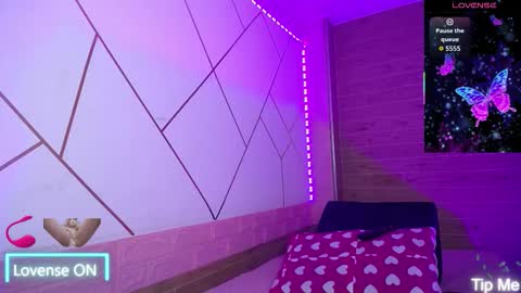 isabella_roseee online show from November 18, 9:16 pm