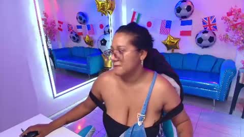 Isabella  online show from July 2, 7:42 pm