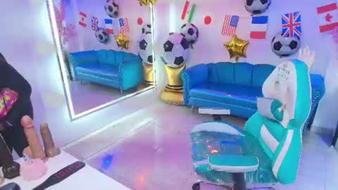 Isabella  online show from June 24, 7:46 pm
