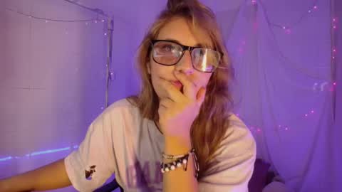 Isabella Rros online show from December 18, 2:16 am