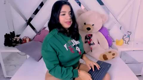 Snapshot of isabellaacruz chatting on October 10, 11:20 pm ISABELLA online show from October 10, 11:20 pm
