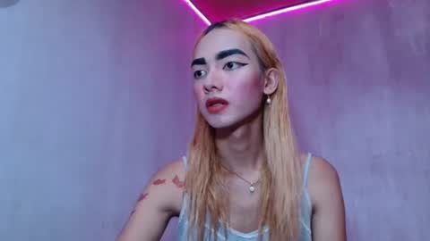 isabellatx online show from April 26, 5:49 am