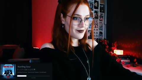 Snapshot of isabelle_stern chatting on September 25, 6:06 pm Madame Isabelle online show from September 25, 6:06 pm