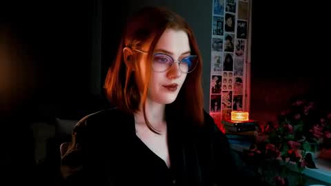 Snapshot of isabelle_stern chatting on February 20, 4:58 pm Madame Isabelle online show from February 20, 4:58 pm