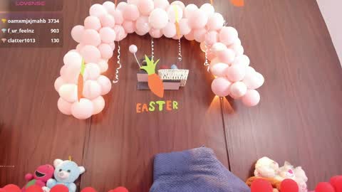 isabella online show from April 4, 7:45 pm