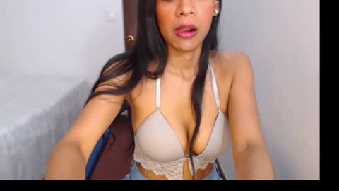 Isabella online show from December 11, 5:10 am