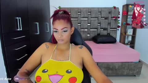 Snapshot of isabelreyes_ chatting on October 4, 3:05 pm Hi mi name is Isabel  online show from October 4, 3:05 pm