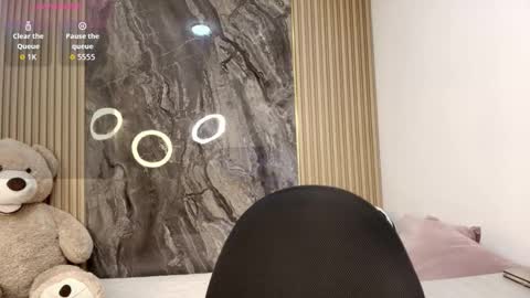 ISADORA online show from February 12, 10:17 am