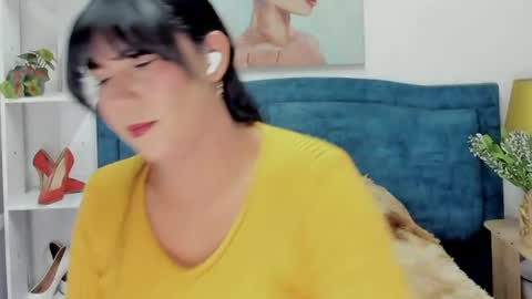 Isabel online show from July 27, 10:18 pm