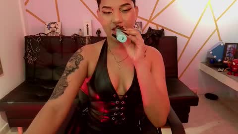 Snapshot of ise_lunny chatting on September 23, 6:33 am isabela online show from September 23, 6:33 am