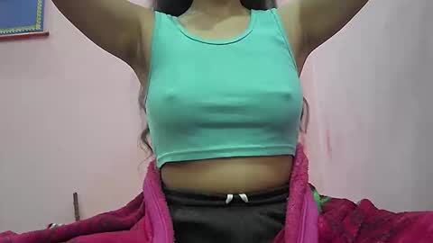 ishika_singh_ online show from January 11, 3:33 am