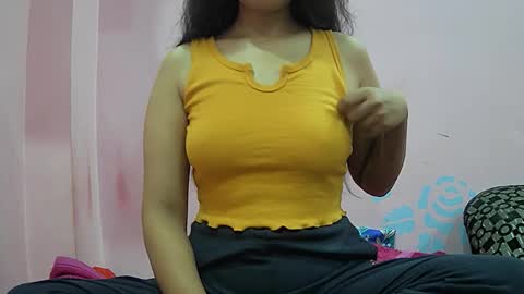 ishika_singh_ online show from February 18, 2:43 am
