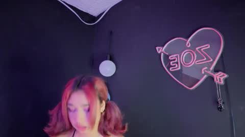 Snapshot of isisjones18 chatting on September 21, 5:28 am Isisjones18 online show from September 21, 5:28 am