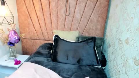 ISSA MILF online show from October 28, 2:23 pm