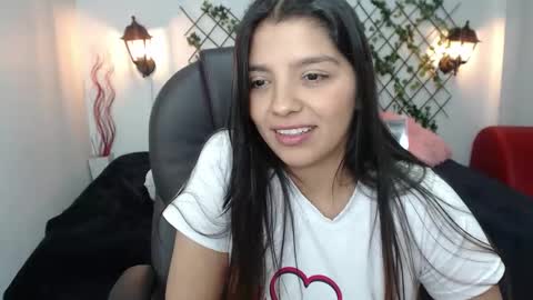 Issa  online show from October 4, 5:28 pm