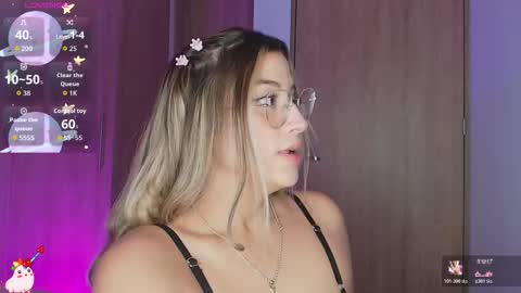 issabela_g1 online show from January 14, 10:15 pm