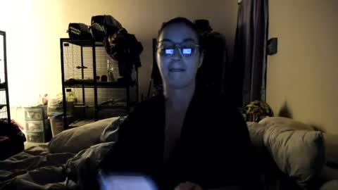 Bella Bloom online show from June 22, 3:25 am