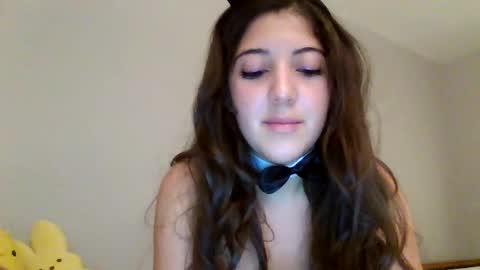 ItalianKitty online show from November 1, 12:15 am