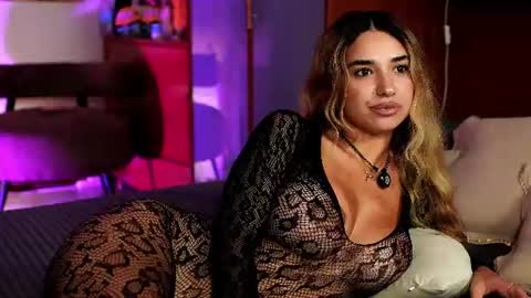 italy_baby online show from July 28, 7:26 pm