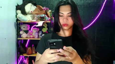 its_chloe20 online show from May 17, 12:37 pm