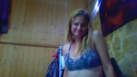 itsmekrissy online show from March 15, 6:10 pm