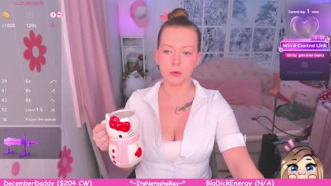 ItsNatashaRay online show from December 6, 3:44 pm