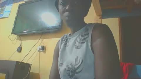 Snapshot of itsqueen_blacq chatting on October 11, 12:19 pm Queen blacq online show from October 11, 12:19 pm