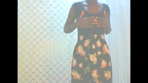 Snapshot of itsqueen_blacq chatting on September 9, 7:46 pm Queen blacq online show from September 9, 7:46 pm