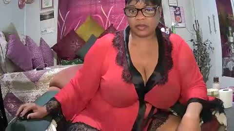Snapshot of itumeleng74 chatting on September 10, 5:40 am itumeleng74 online show from September 10, 5:40 am