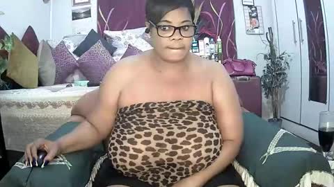 Snapshot of itumeleng74 chatting on February 26, 6:03 pm itumeleng74 online show from February 26, 6:03 pm