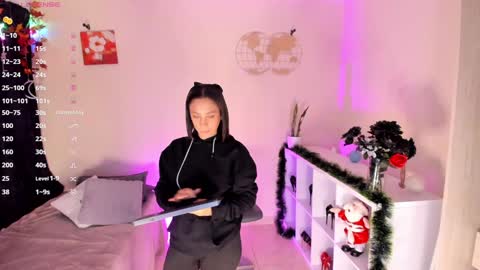 Snapshot of itzel__ chatting on December 28, 1:28 pm Call me Itzel online show from December 28, 1:28 pm