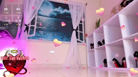 Snapshot of itzel__ chatting on February 14, 1:40 pm Call me Itzel online show from February 14, 1:40 pm