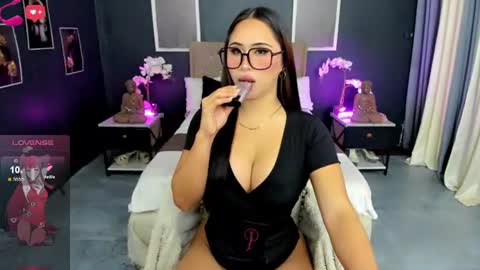 HI NEW PRINCESS ELISE online show from August 3, 5:55 am