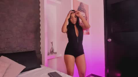 ivana_hall online show from September 17, 7:45 pm