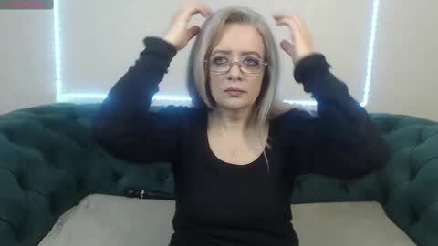 Snapshot of ivanacharm chatting on February 11, 4:12 am ivanacharm online show from February 11, 4:12 am