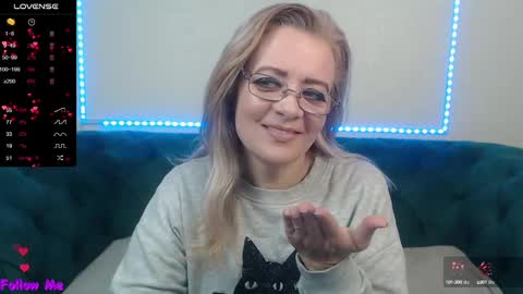 Snapshot of ivanacharm chatting on March 9, 4:27 am ivanacharm online show from March 9, 4:27 am