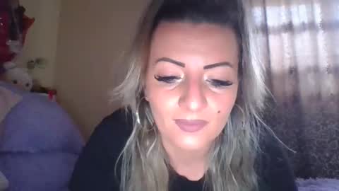 Snapshot of ivannahazel chatting on October 15, 11:02 am Ivanna online show from October 15, 11:02 am
